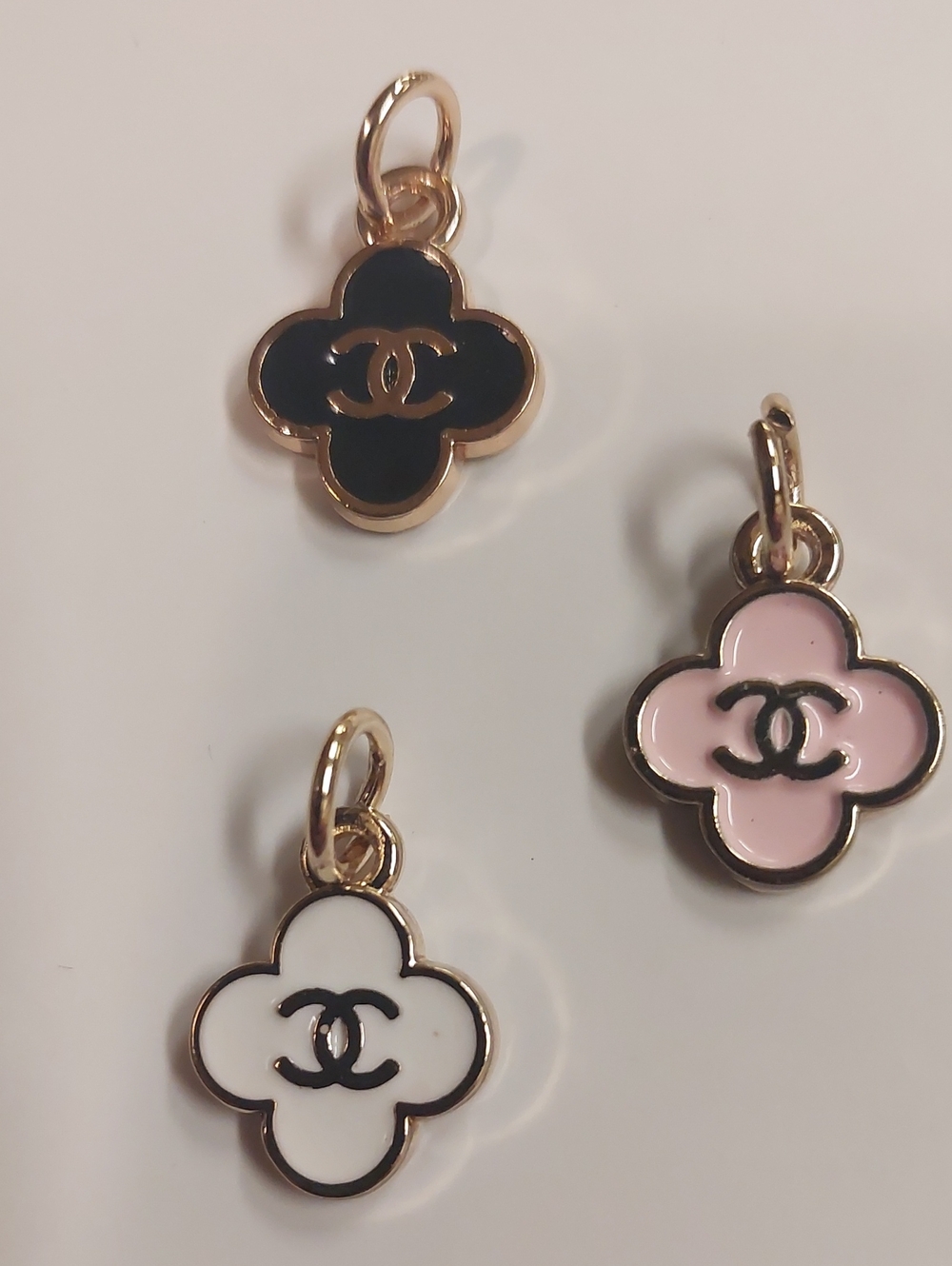 Four-Leaf Clover Enamel Pendant Charm - Black, White, Pink